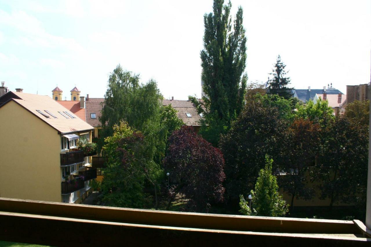 F&M Apartman Eger Zewnętrze zdjęcie