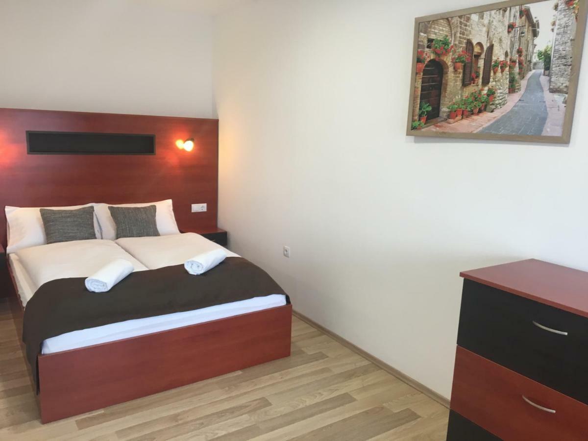 F&M Apartman Eger Zewnętrze zdjęcie
