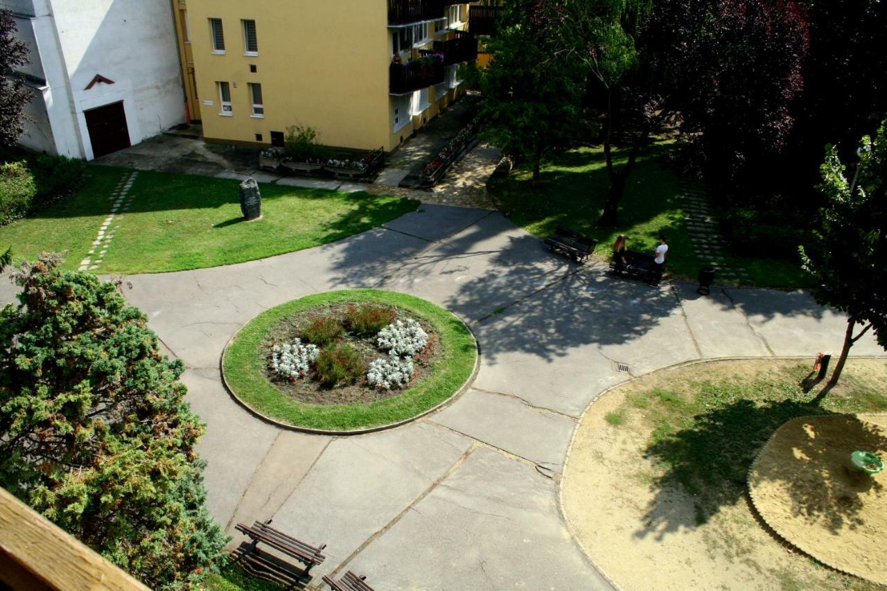 F&M Apartman Eger Zewnętrze zdjęcie